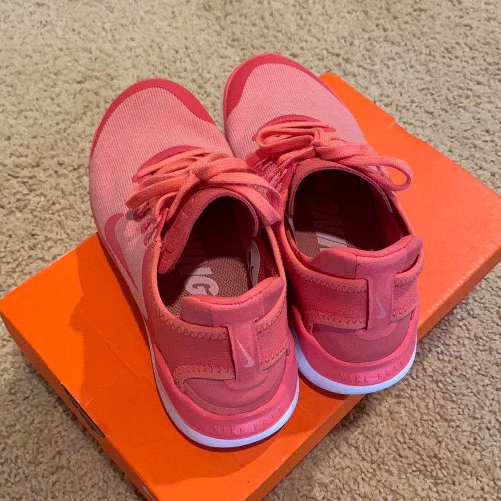 Shoes - Picture 3 of 6